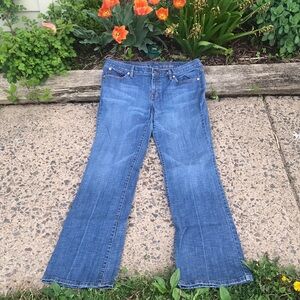 Loft. modern Boot 10